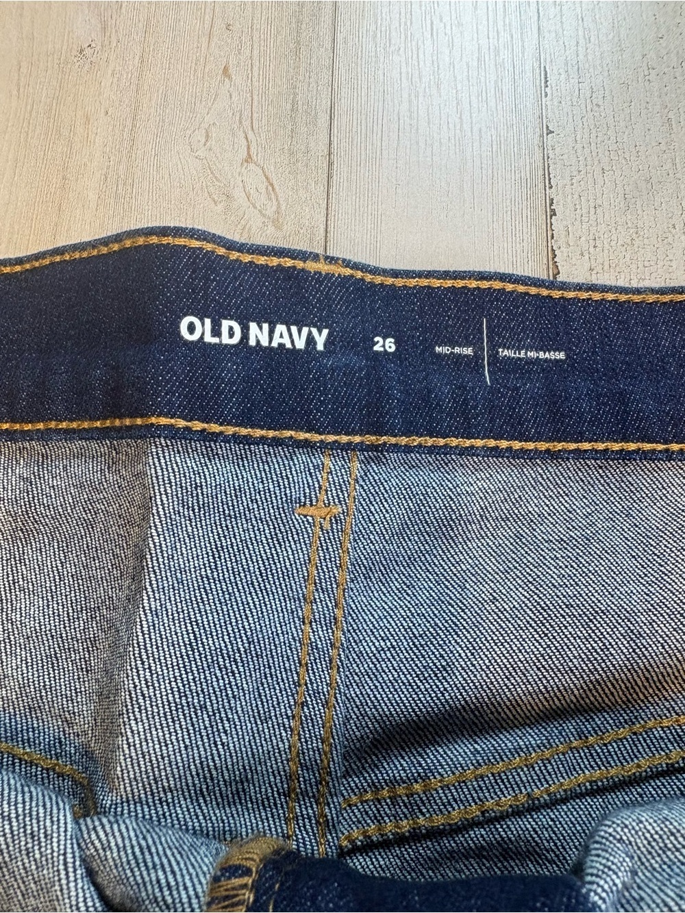 Old Navy Mid Rise Boyfriend Dark Blue Cuffed Denim Shorts Plus Size 26 NWT - Picture 8 of 11